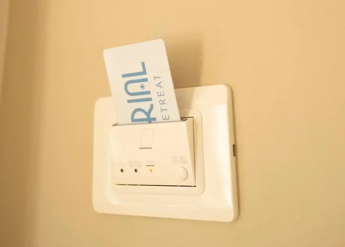 Crial Retreat פאלרנה